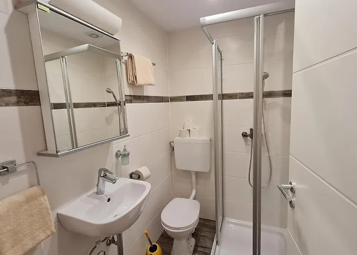 Sevim * 莱尔莫斯